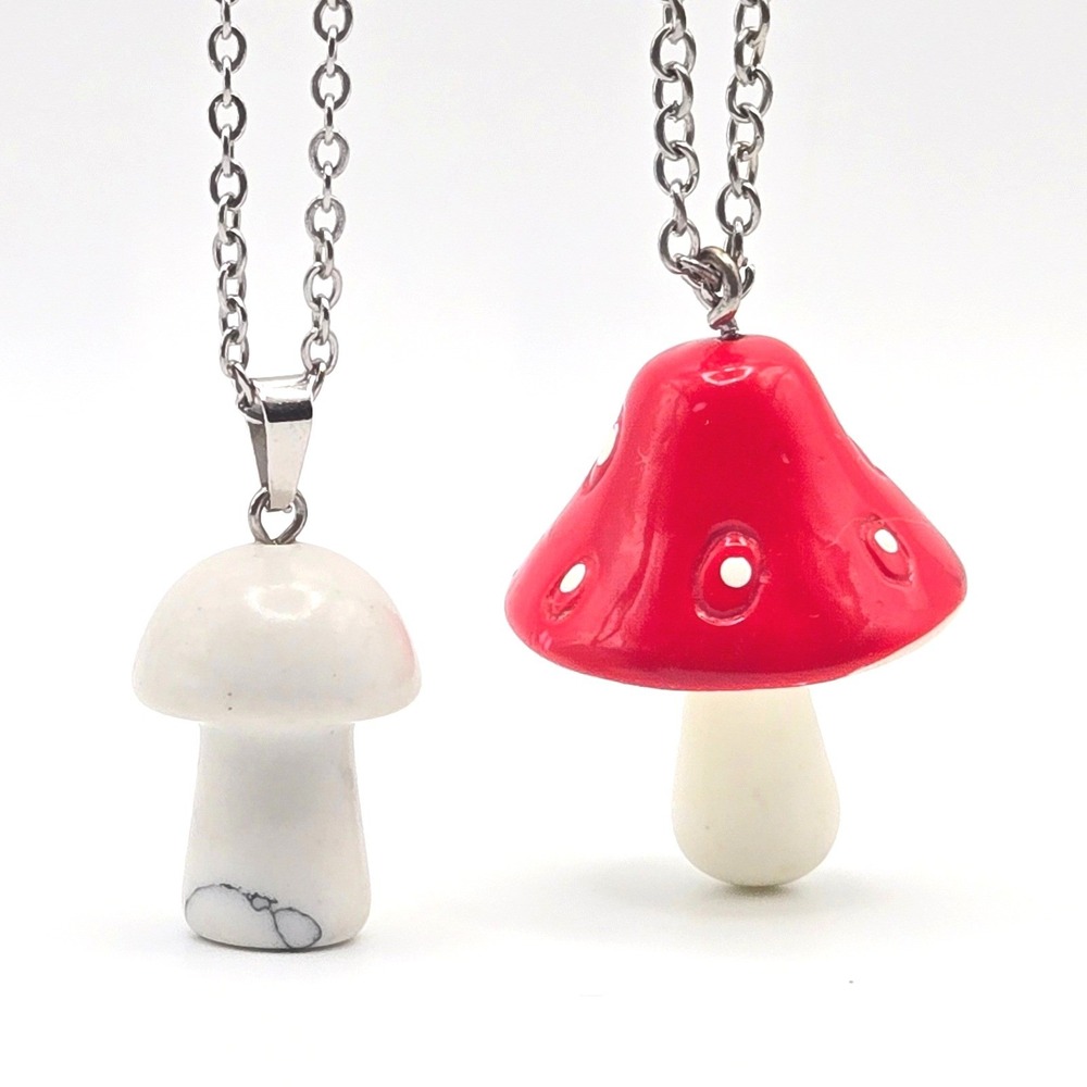 Mushroom Necklace Set Red Resin White Howlite Charm Pendant‎ Silver Tone Chain